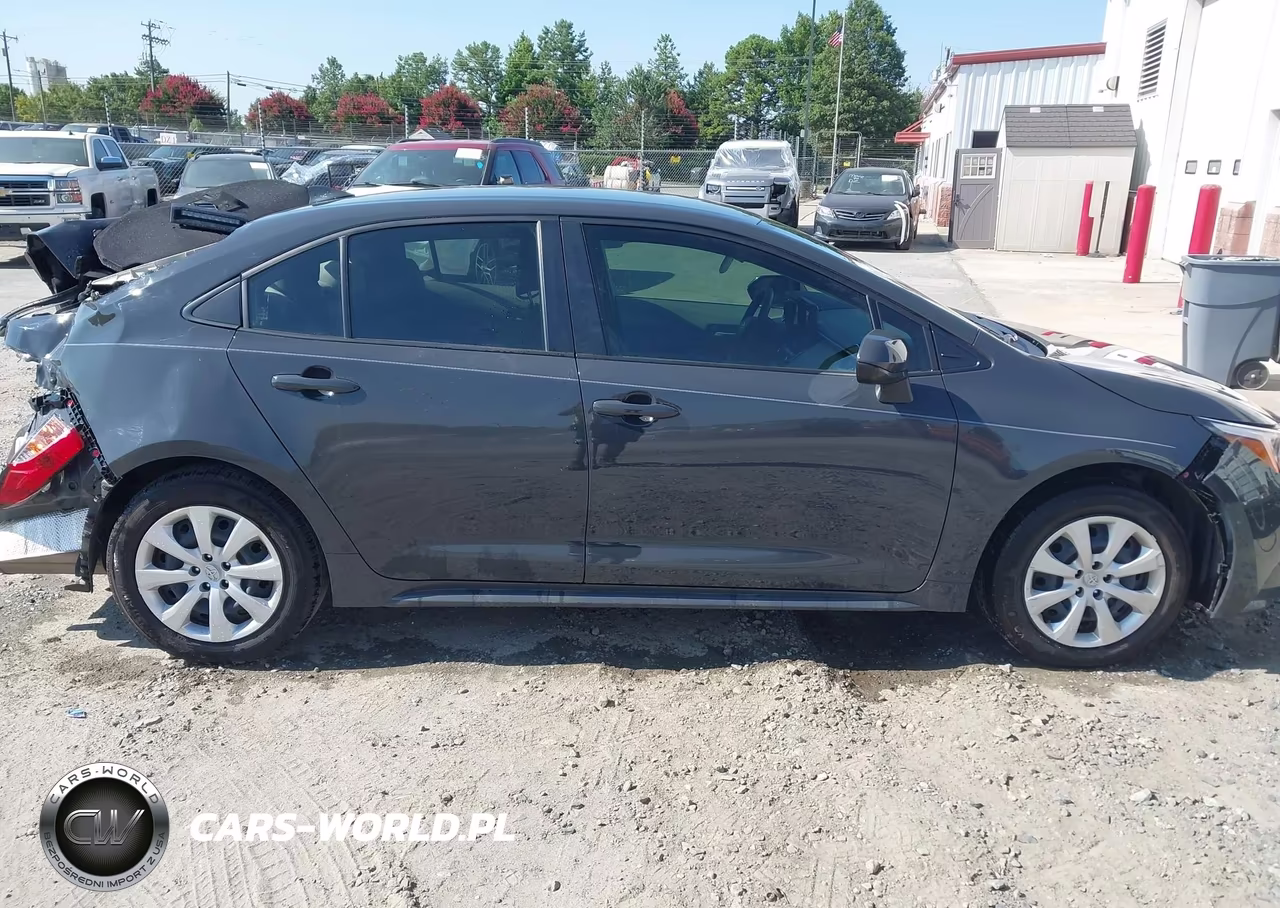 2026 Toyota Corolla Hybrid Hybrid Le VIN:JTDBCMFE2T3116605 - 13