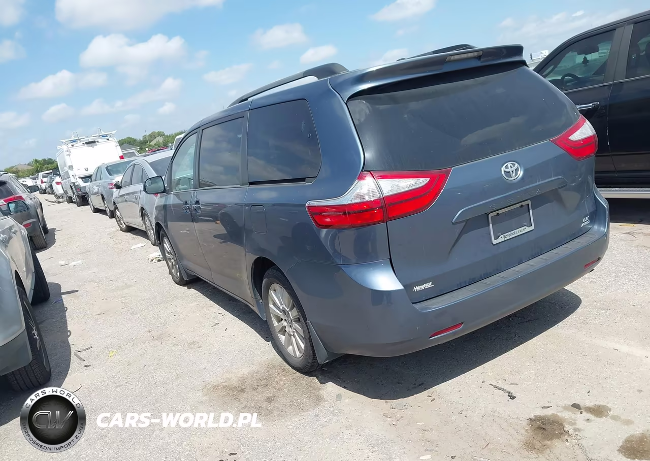2015 Toyota Sienna Le 7 Passenger VIN:5TDJK3DC8FS118355 - 3