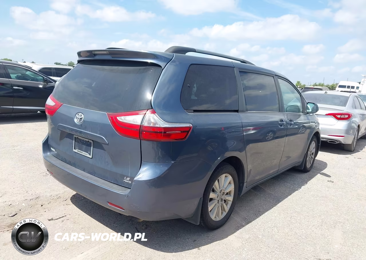 2015 Toyota Sienna Le 7 Passenger VIN:5TDJK3DC8FS118355 - 4