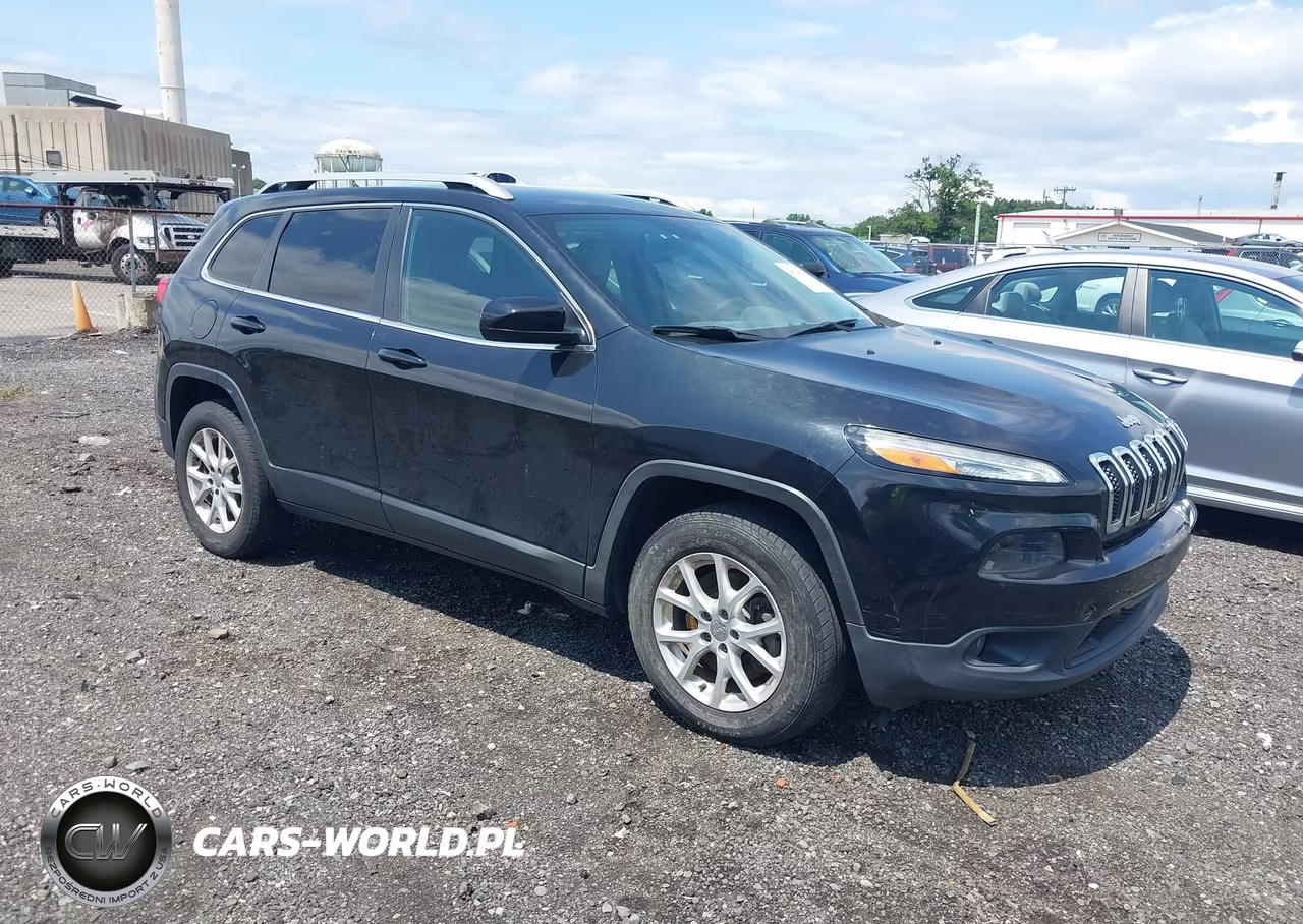 2015 Jeep Cherokee Latitude – zdjęcie 1 z 11