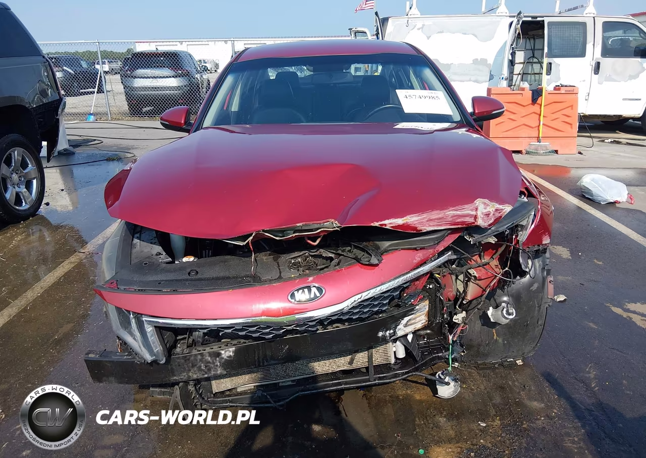 2018 Kia Optima S VIN:5XXGT4L31JG231024 - 13