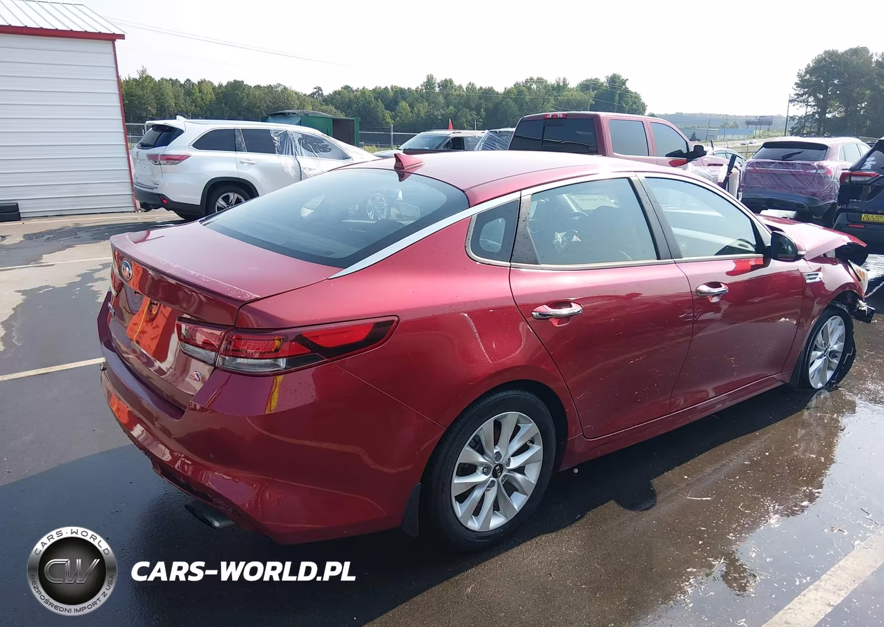 2018 Kia Optima S VIN:5XXGT4L31JG231024 - 4