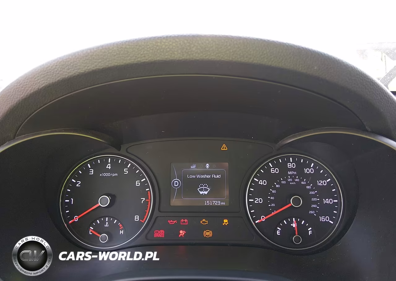 2018 Kia Optima S VIN:5XXGT4L31JG231024 - 7