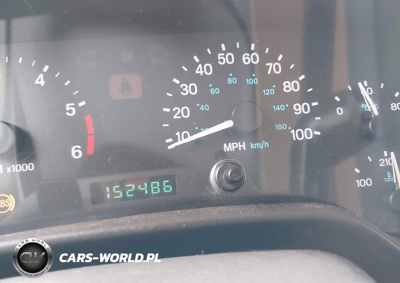 2000 Jeep Wrangler Sahara VIN:1J4FA59S4YP761040 - 7