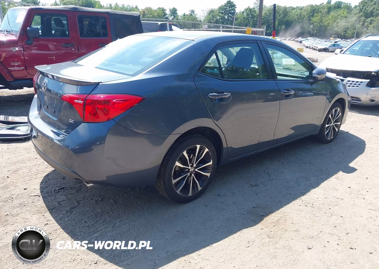 2017 Toyota Corolla Se VIN:2T1BURHE9HC830382 - 4