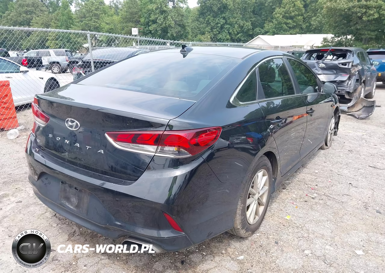 2018 Hyundai Sonata Se VIN:5NPE24AF2JH699145 - 4