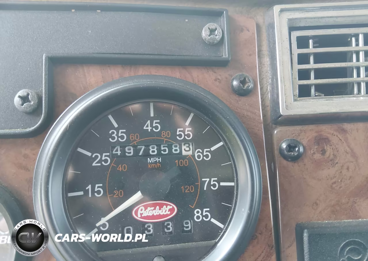 2007 Peterbilt 335 VIN:2NPLHD7X67M692979 - 5