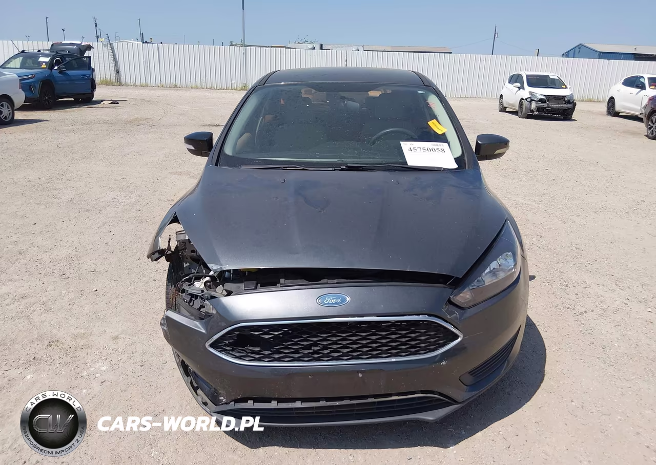 2016 Ford Focus Se VIN:1FADP3K20GL404783 - 6