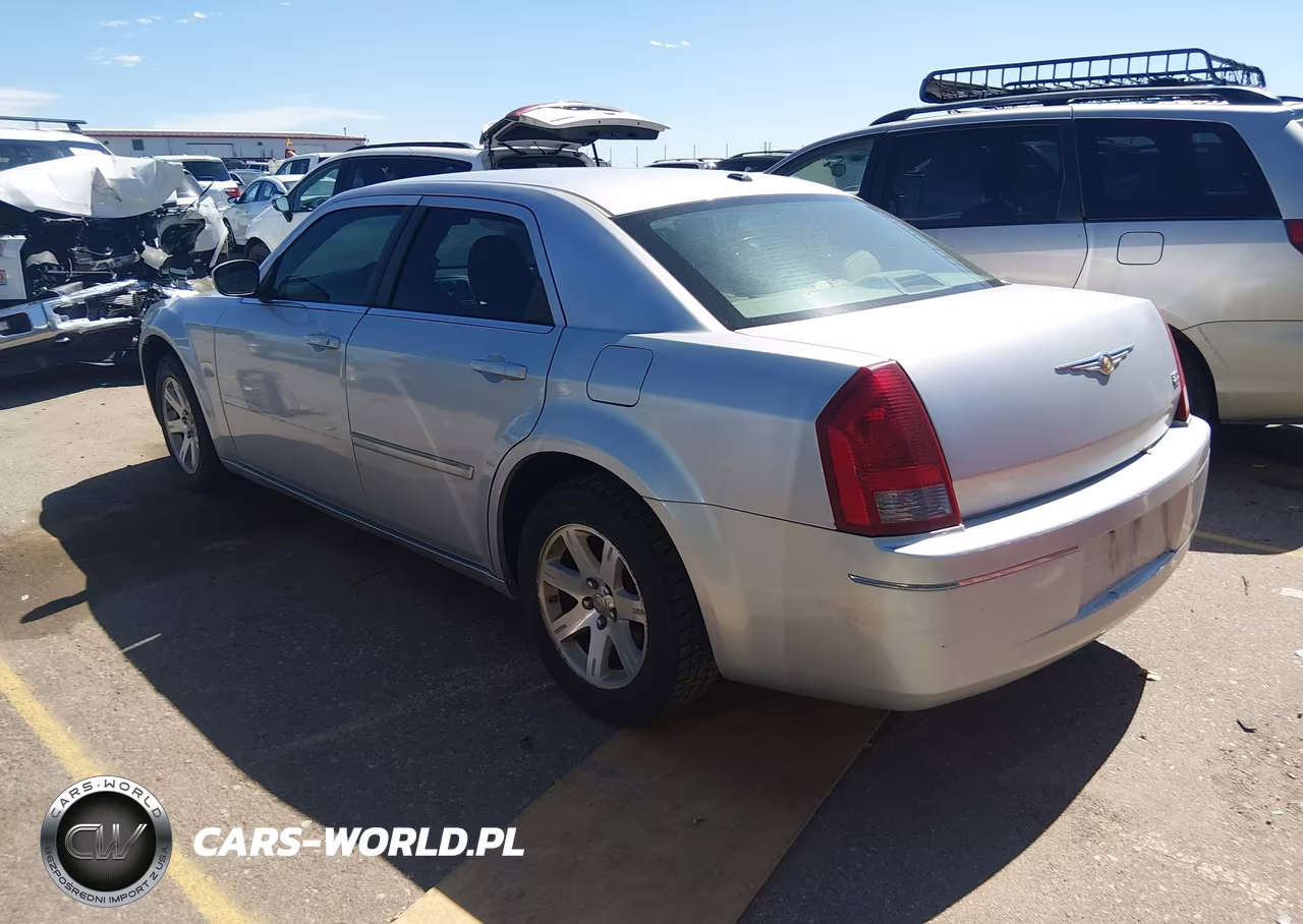 2007 Chrysler 300 Touring VIN:2C3KA53GX7H835240 - 3