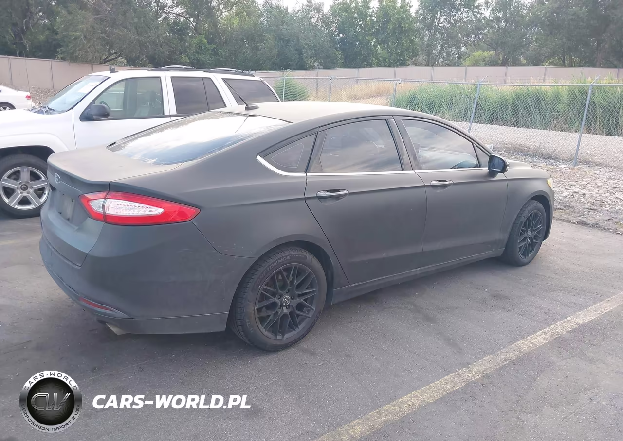 2015 Ford Fusion Se VIN:1FA6P0HD5F5102358 - 4