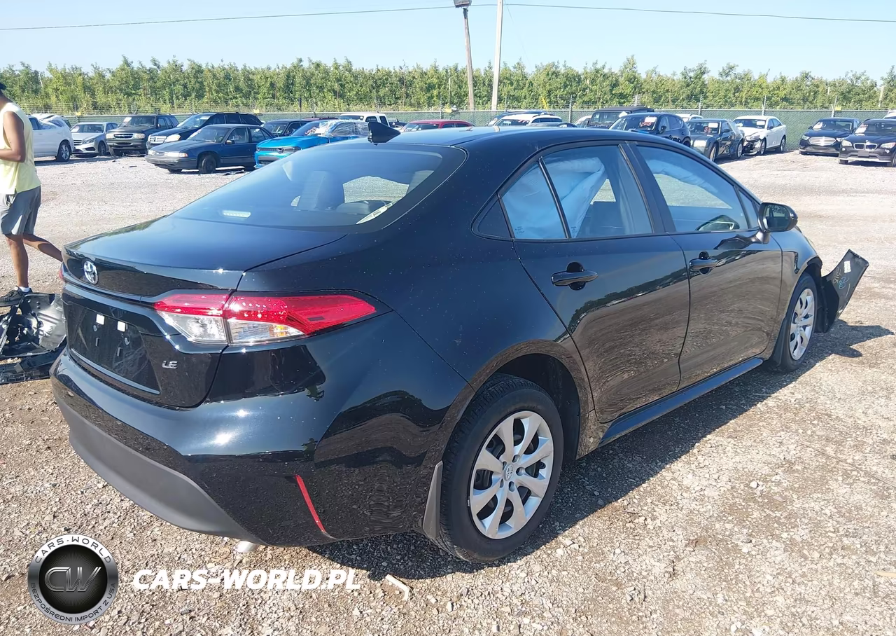 2026 Toyota Corolla Le VIN:5YFB4MDE1TP476620 - 4