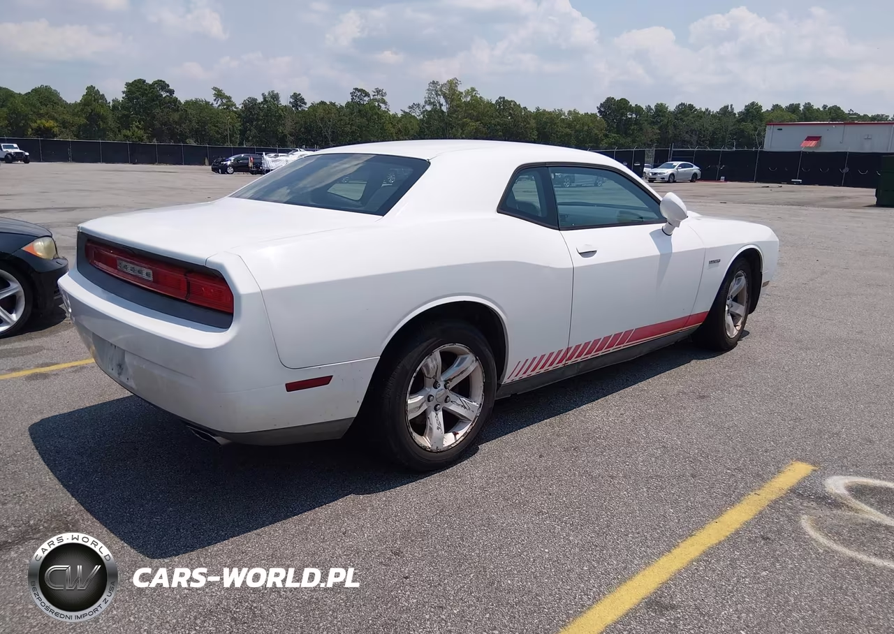 2013 Dodge Challenger Sxt VIN:2C3CDYAG6DH718671 - 4