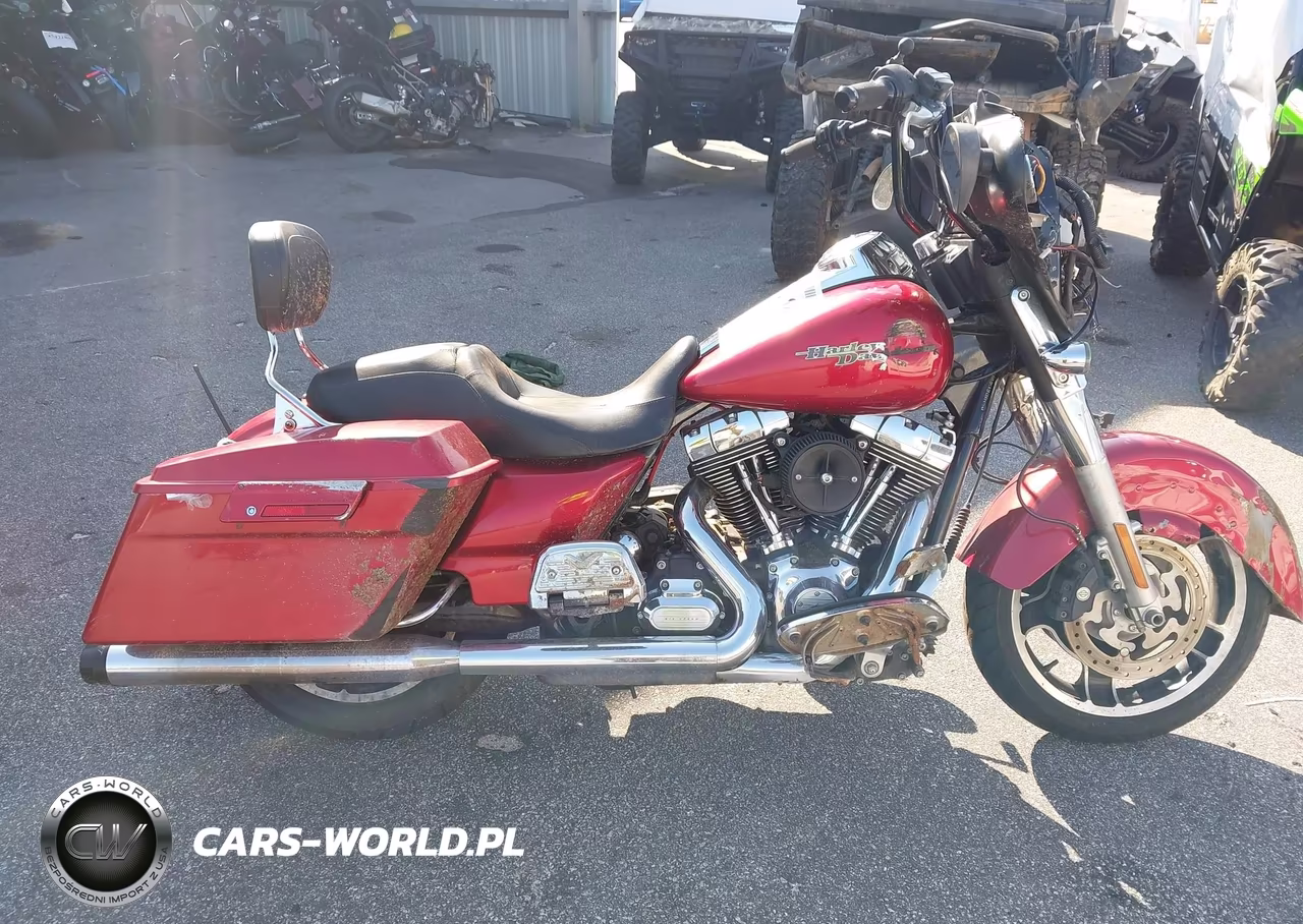 2012 Harley-Davidson Flhx Street Glide VIN:1HD1KBM12CB624354 - 11