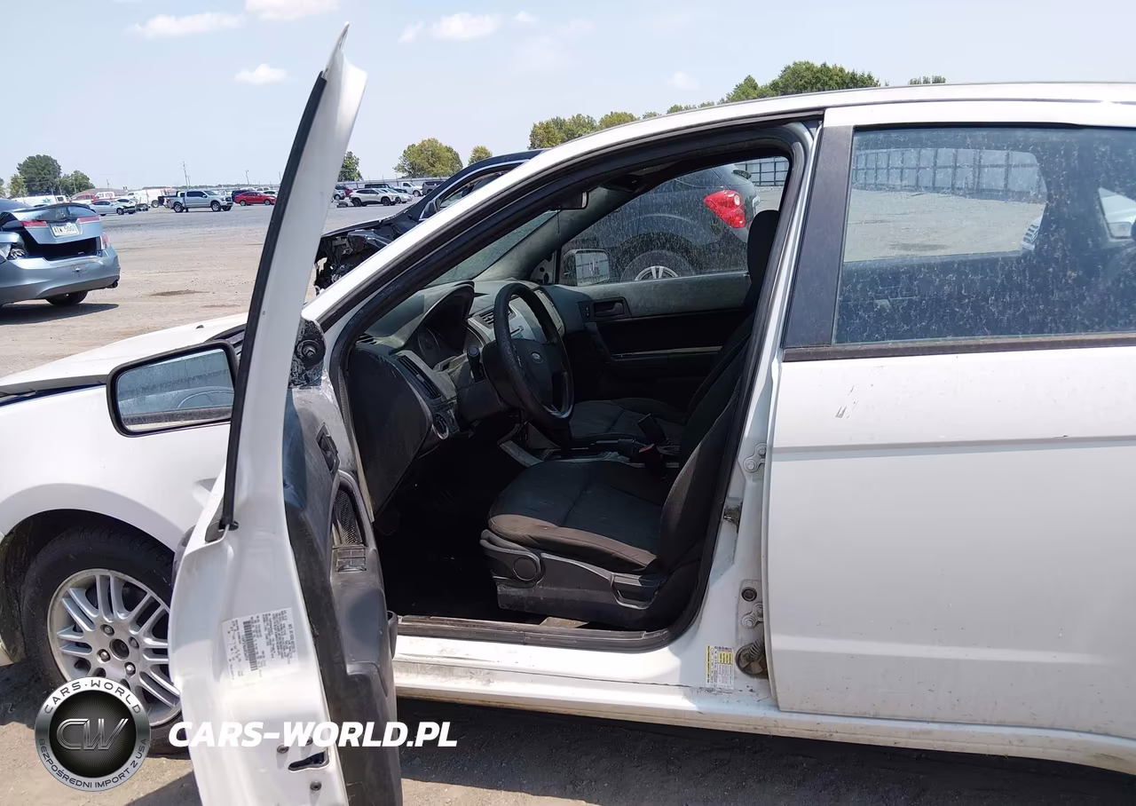 2010 Ford Focus Se VIN:1FAHP3FN6AW266954 - 8