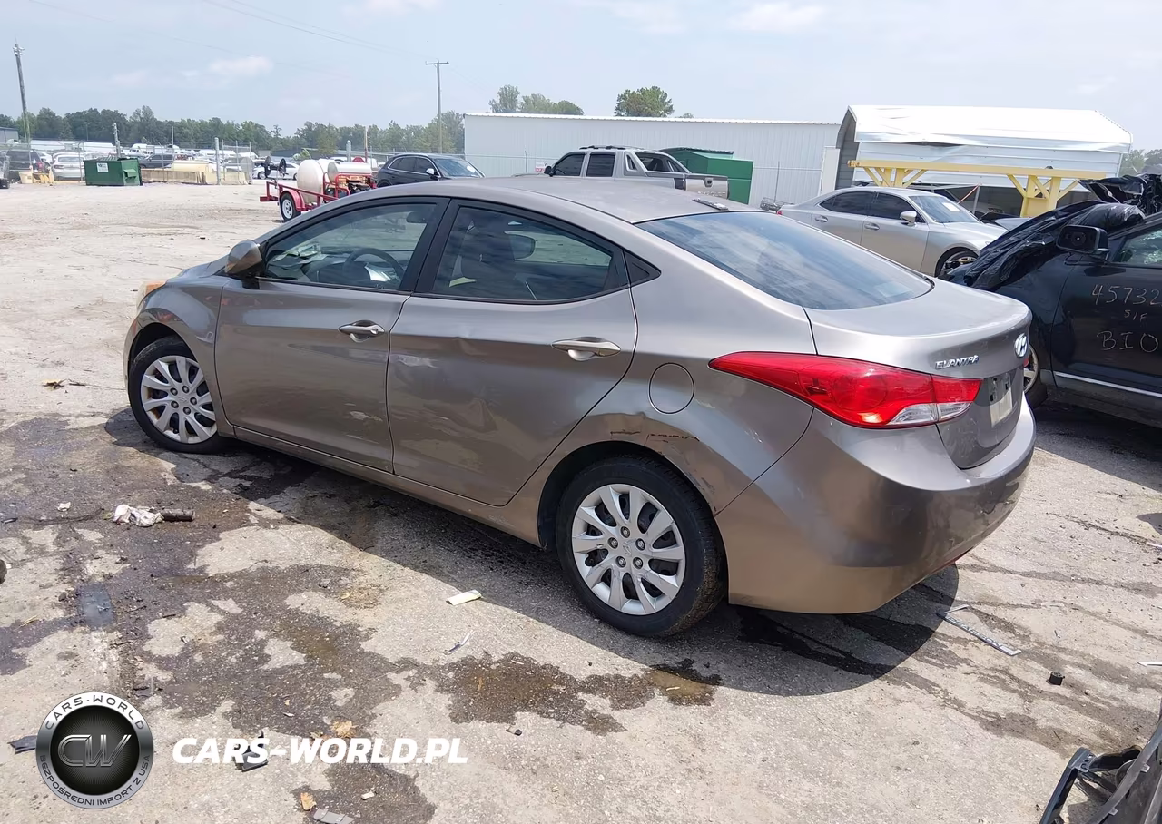 2013 Hyundai Elantra Gls VIN:5NPDH4AEXDH179491 - 3