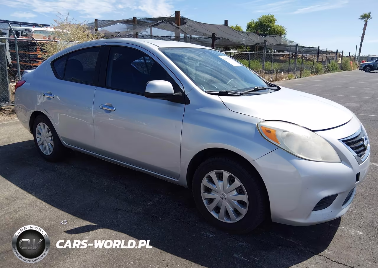 2013 Nissan Versa 1.6 Sv
