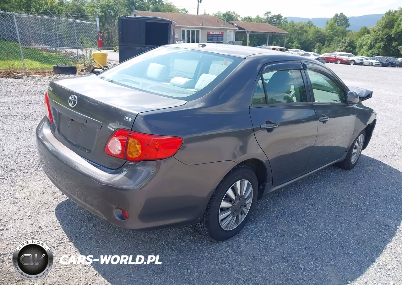 2010 Toyota Corolla Le VIN:1NXBU4EE8AZ325493 - 4