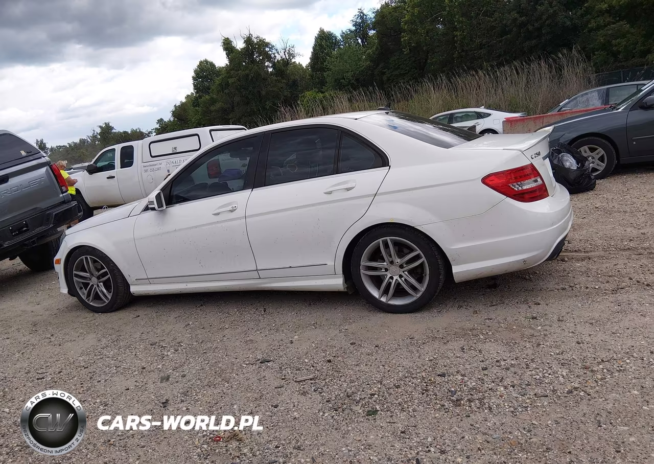2013 Mercedes-Benz C 250 Sport VIN:WDDGF4HB6DR276135 - 15