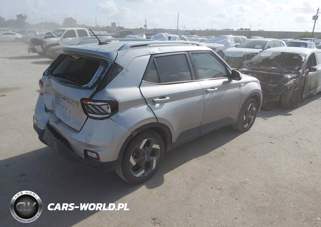 2024 Hyundai Venue Sel VIN:KMHRC8A35RU327467 - 4