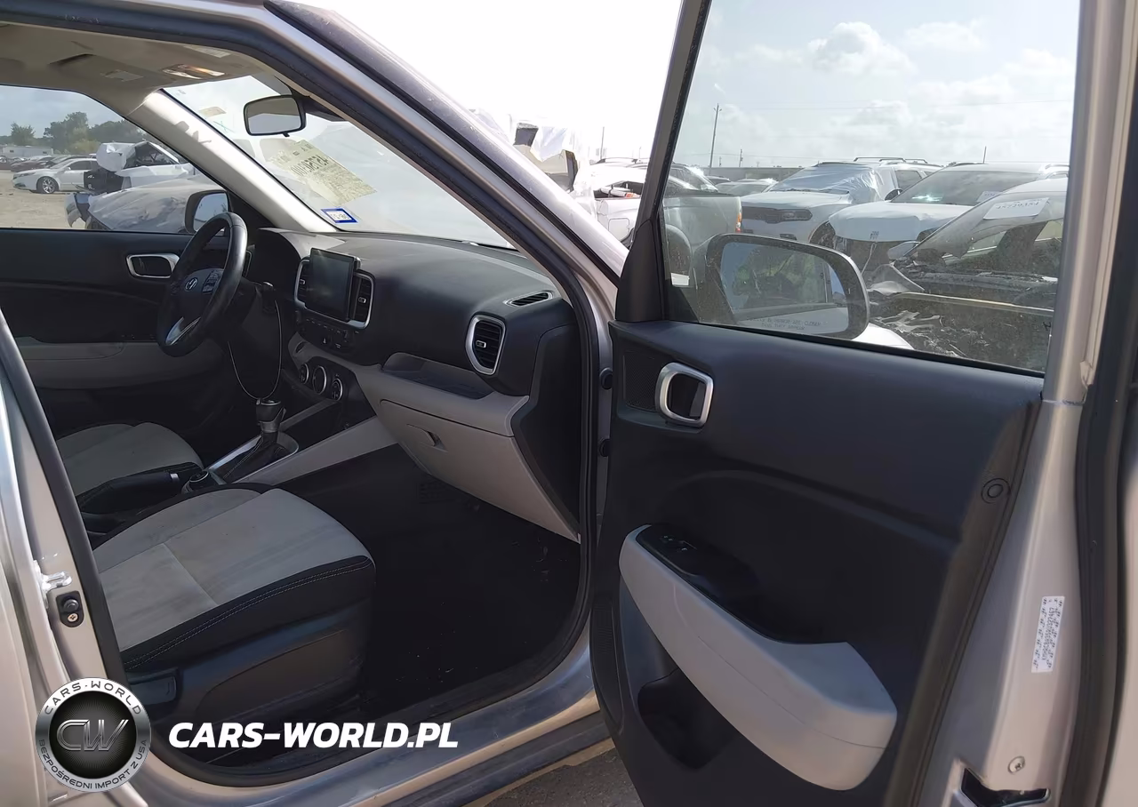 2024 Hyundai Venue Sel VIN:KMHRC8A35RU327467 - 5