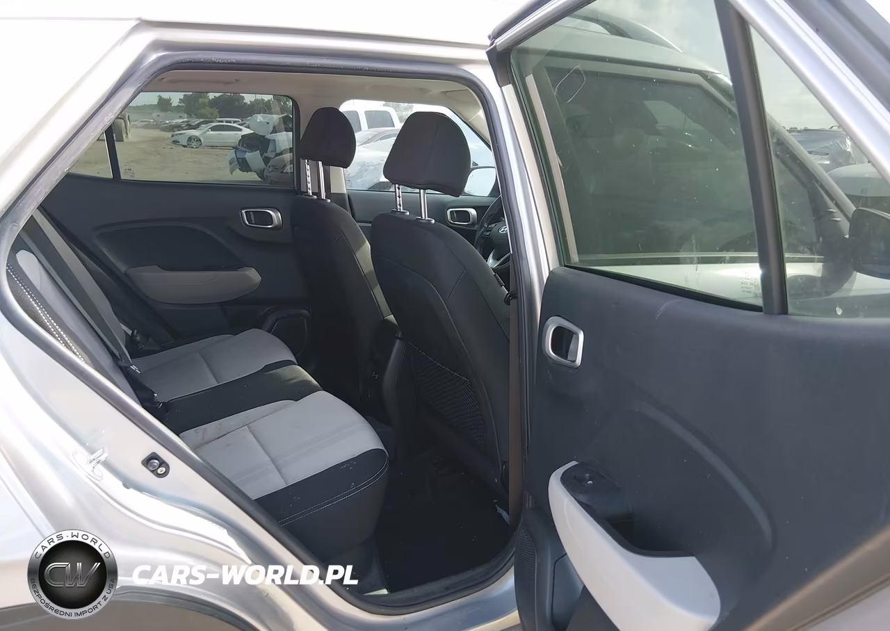2024 Hyundai Venue Sel VIN:KMHRC8A35RU327467 - 8