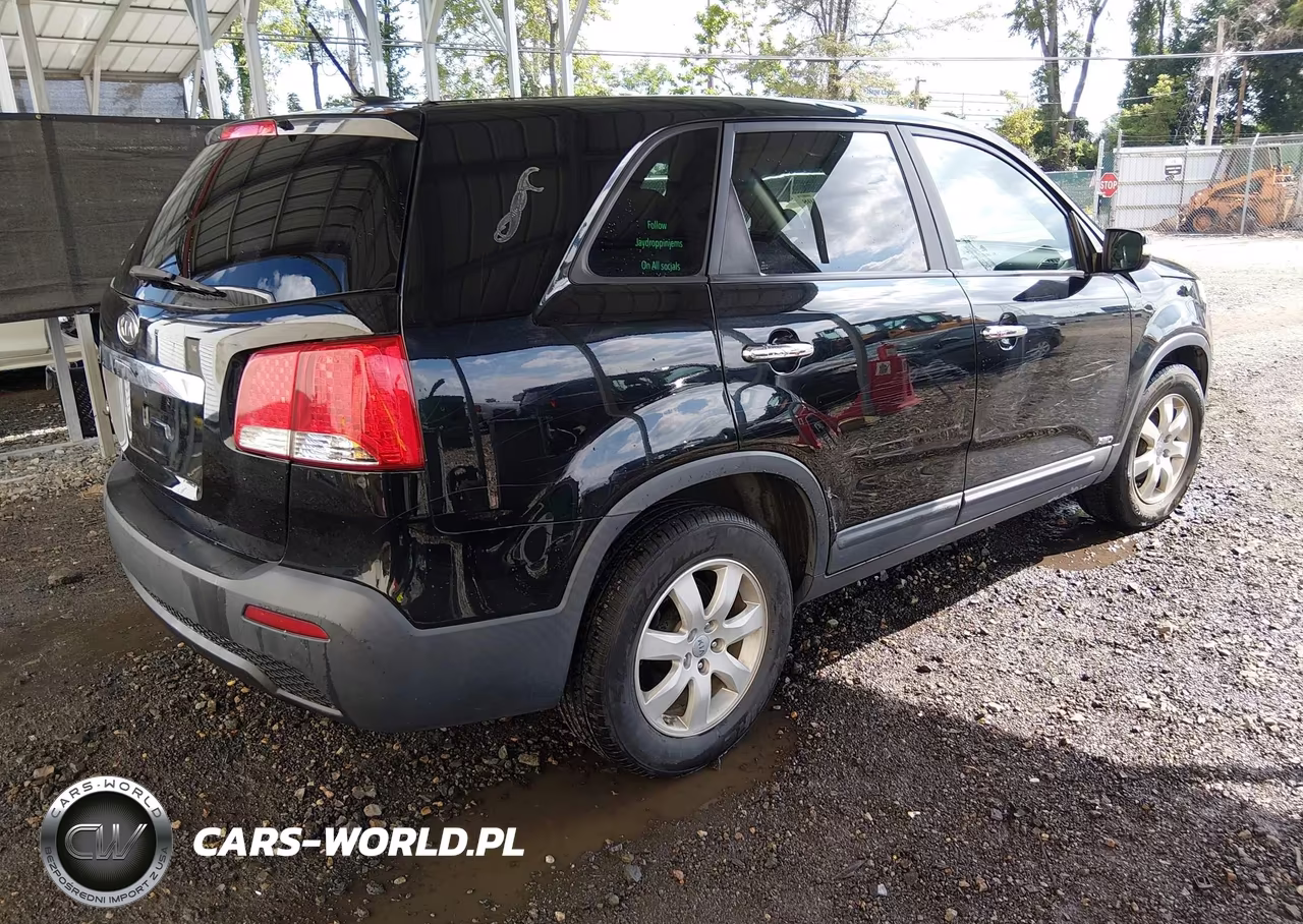 2012 Kia Sorento Lx VIN:5XYKTDA66CG228271 - 4