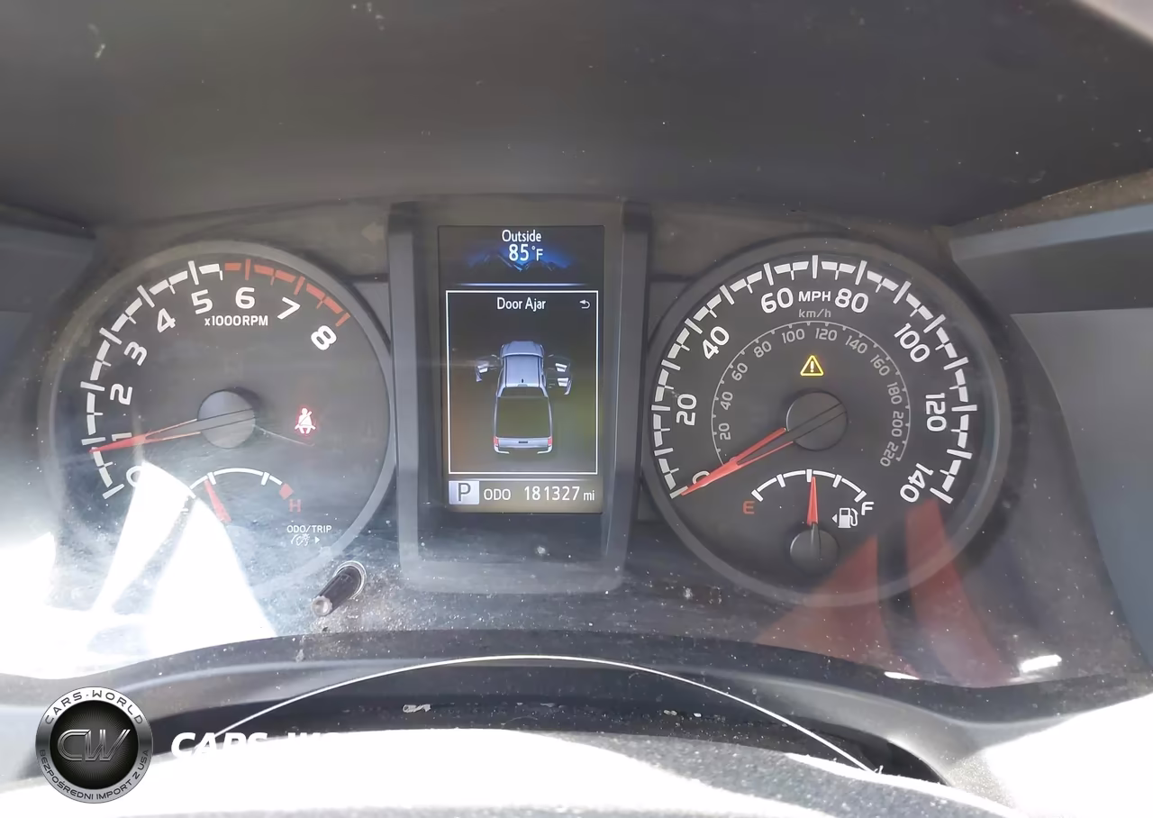 2018 Toyota Tacoma Sr VIN:5TFAX5GN4JX110914 - 7