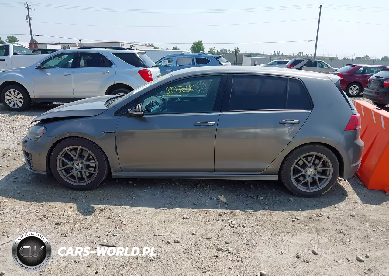 2015 Volkswagen Golf R 4-Door VIN:WVWLF7AU9FW233449 - 14