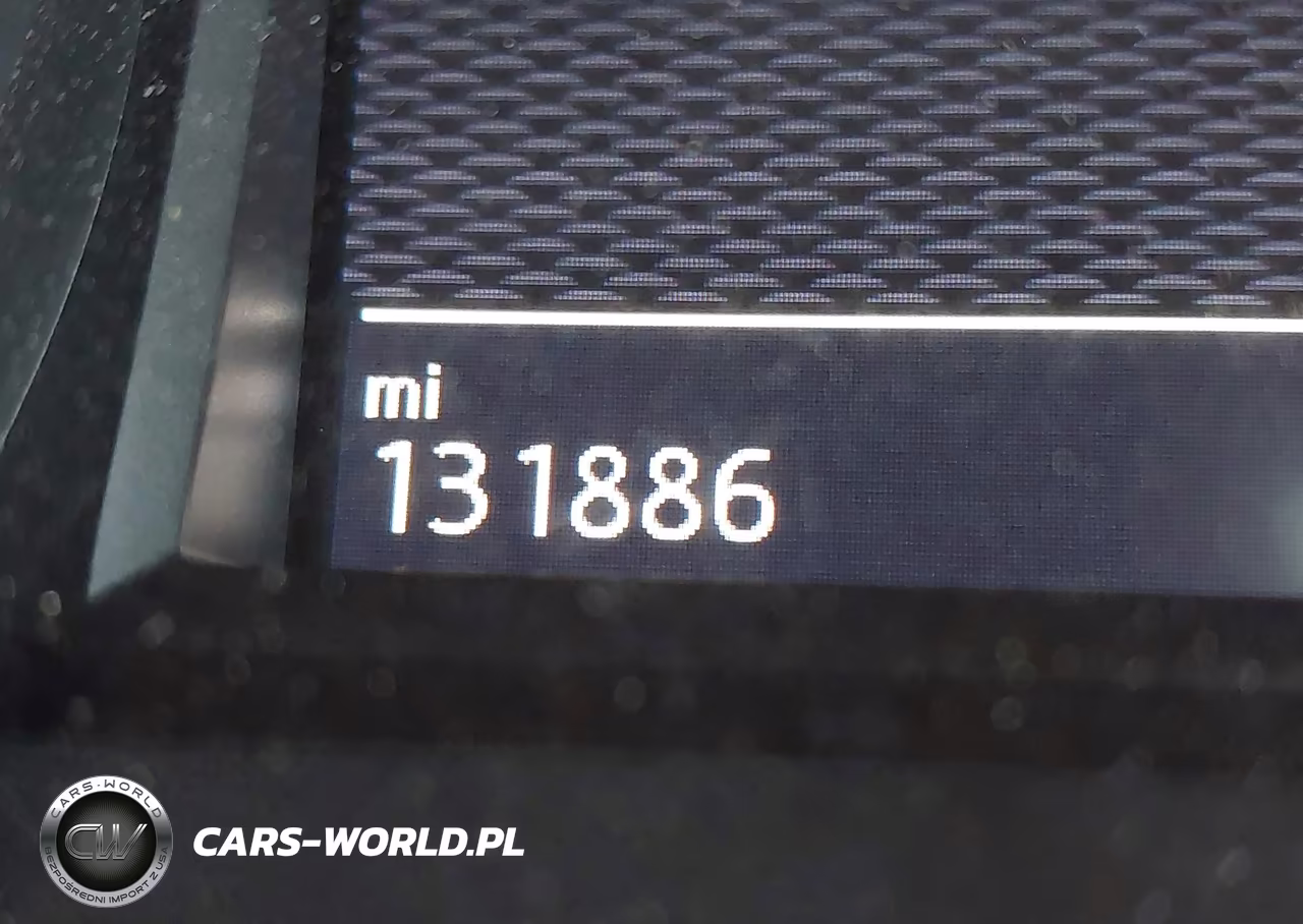 2015 Volkswagen Golf R 4-Door VIN:WVWLF7AU9FW233449 - 15