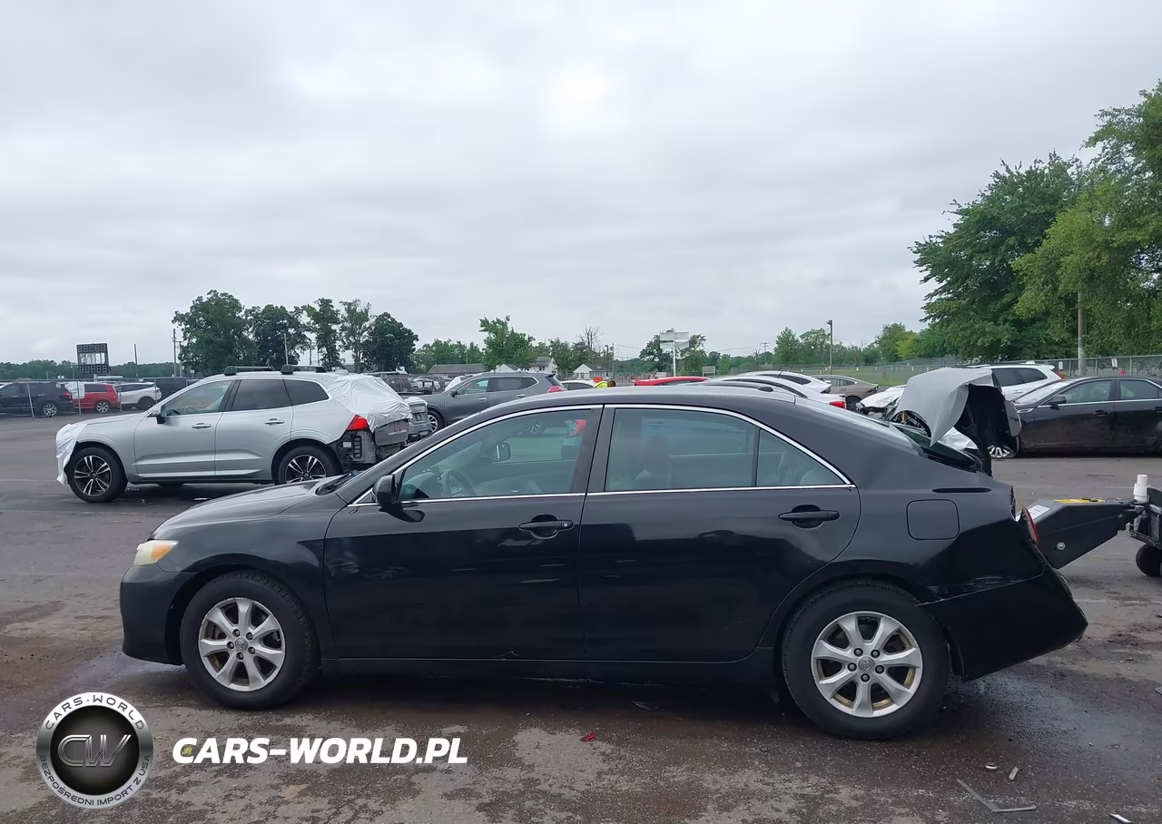 2011 Toyota Camry Le VIN:4T1BF3EK8BU118484 - 14