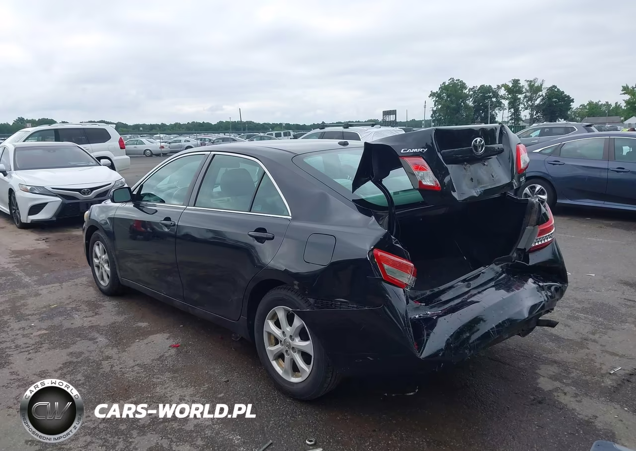 2011 Toyota Camry Le VIN:4T1BF3EK8BU118484 - 3