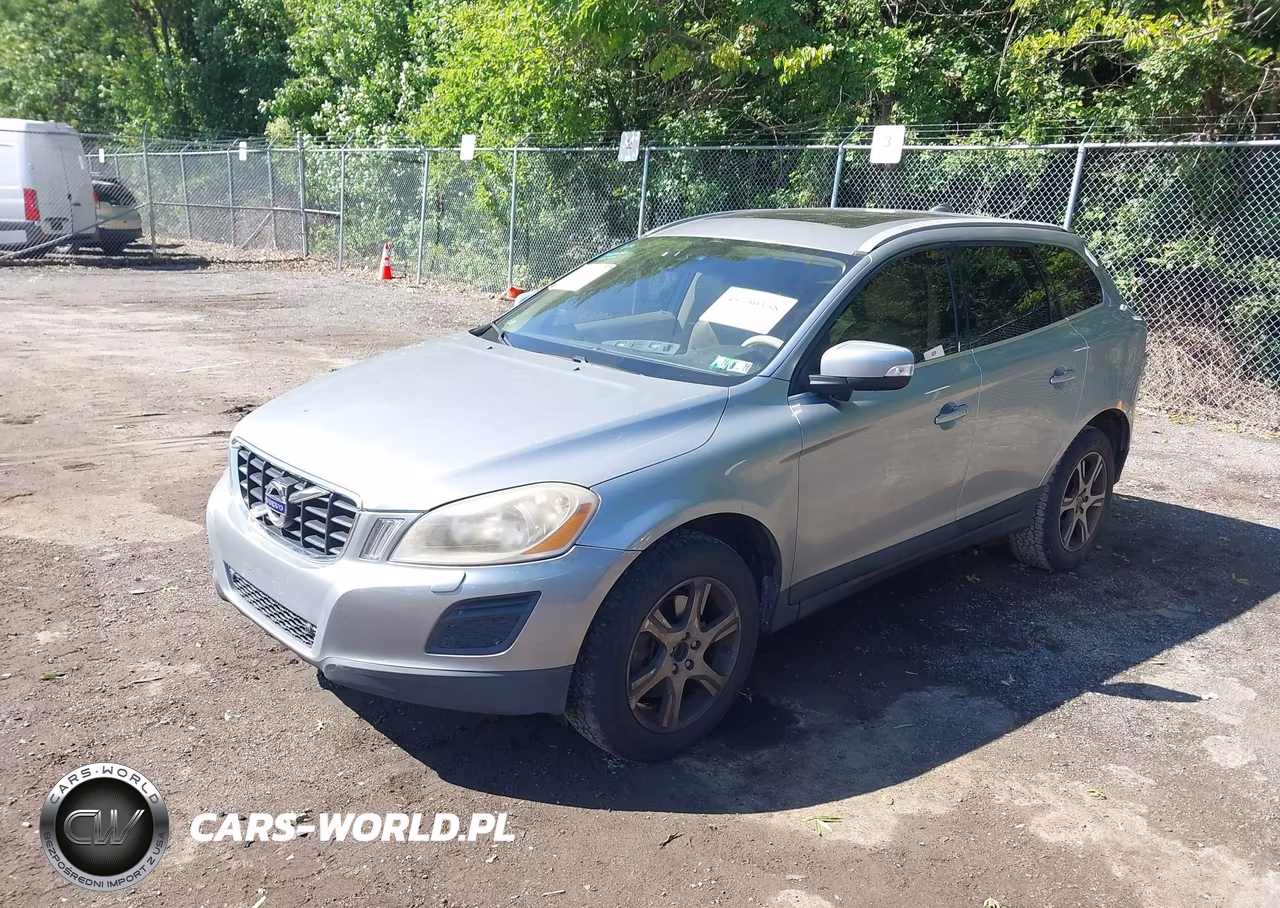 2011 Volvo Xc60 T6-T6 R-Design VIN:YV4902DZ7B2214709 - 2