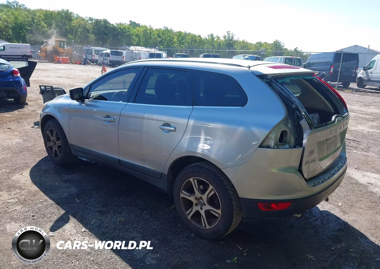 2011 Volvo Xc60 T6-T6 R-Design VIN:YV4902DZ7B2214709 - 3