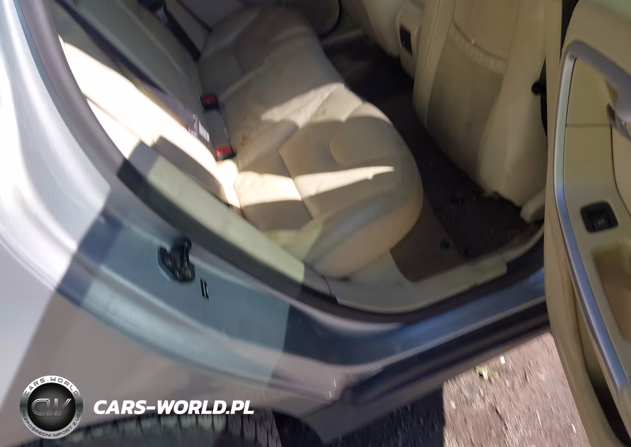2011 Volvo Xc60 T6-T6 R-Design VIN:YV4902DZ7B2214709 - 8