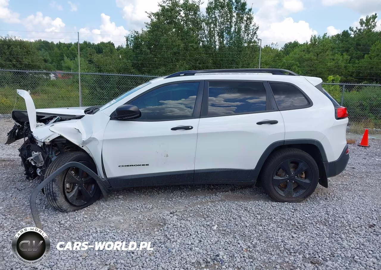 2017 Jeep Cherokee Altitude VIN:1C4PJLAS7HW572723 - 14