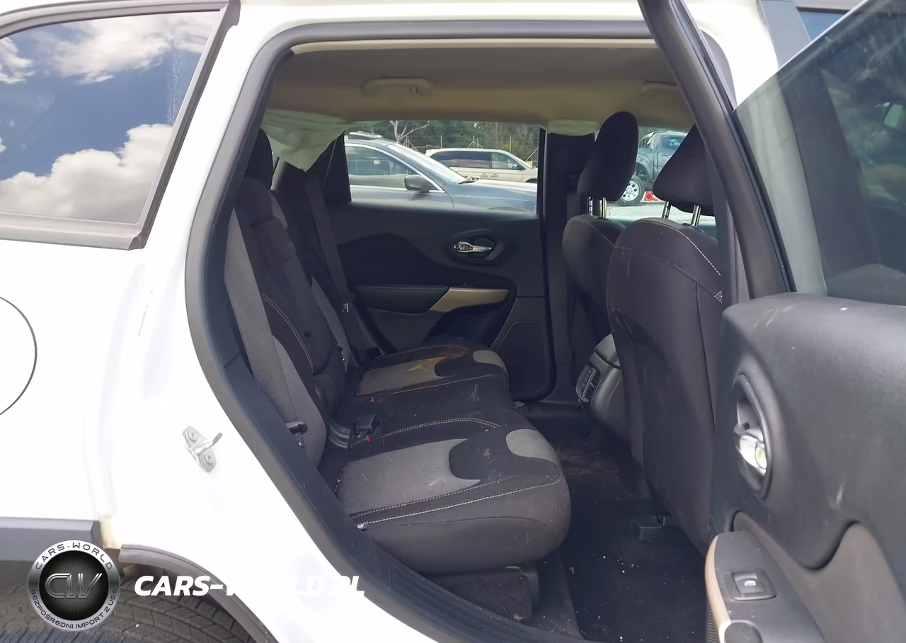 2017 Jeep Cherokee Altitude VIN:1C4PJLAS7HW572723 - 8