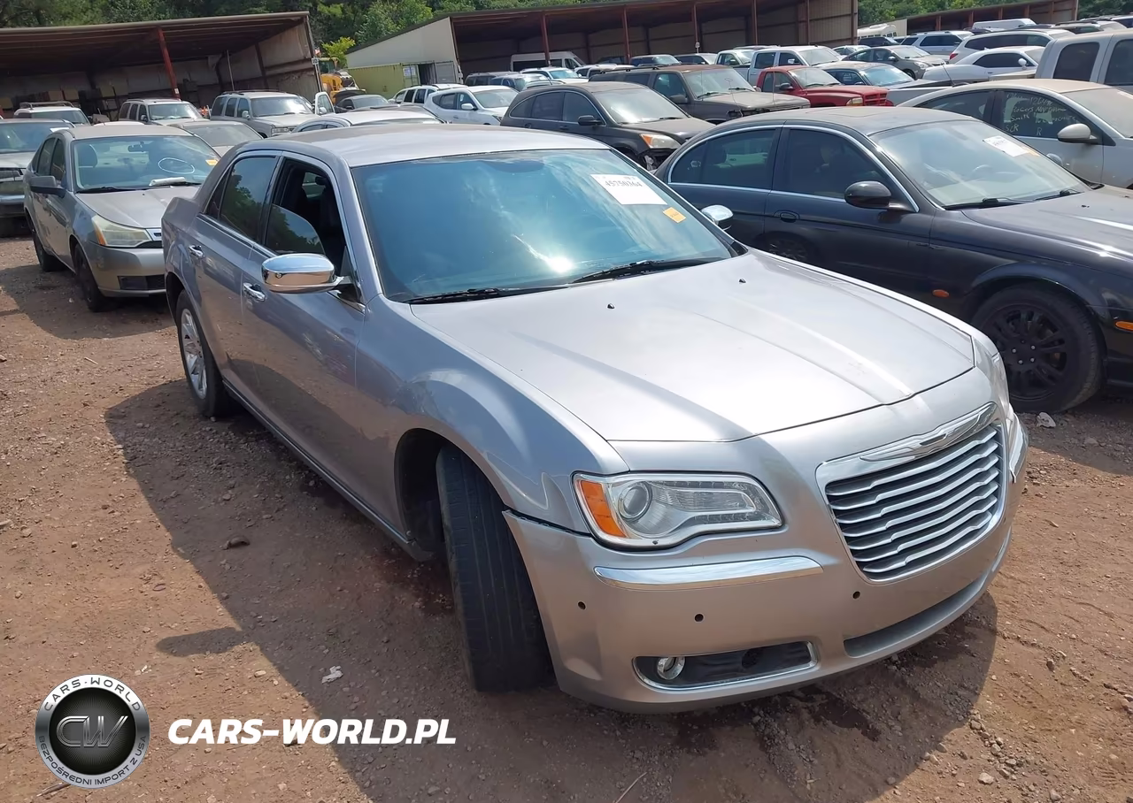 2014 Chrysler 300C – zdjęcie 1 z 16