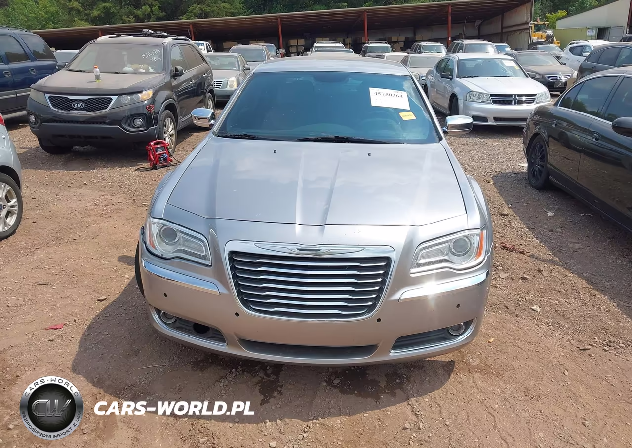 2014 Chrysler 300C VIN:2C3CCAET1EH171795 - 12