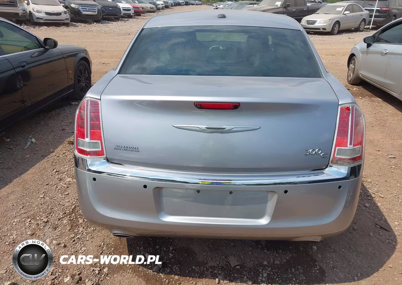 2014 Chrysler 300C VIN:2C3CCAET1EH171795 - 16