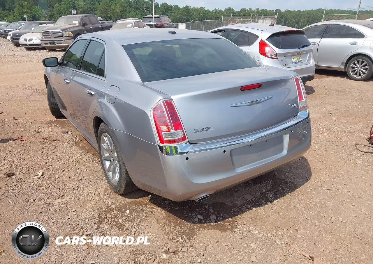 2014 Chrysler 300C VIN:2C3CCAET1EH171795 - 3