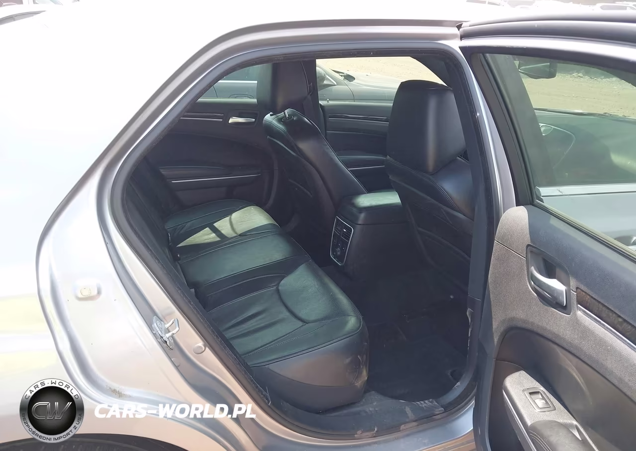 2014 Chrysler 300C VIN:2C3CCAET1EH171795 - 8