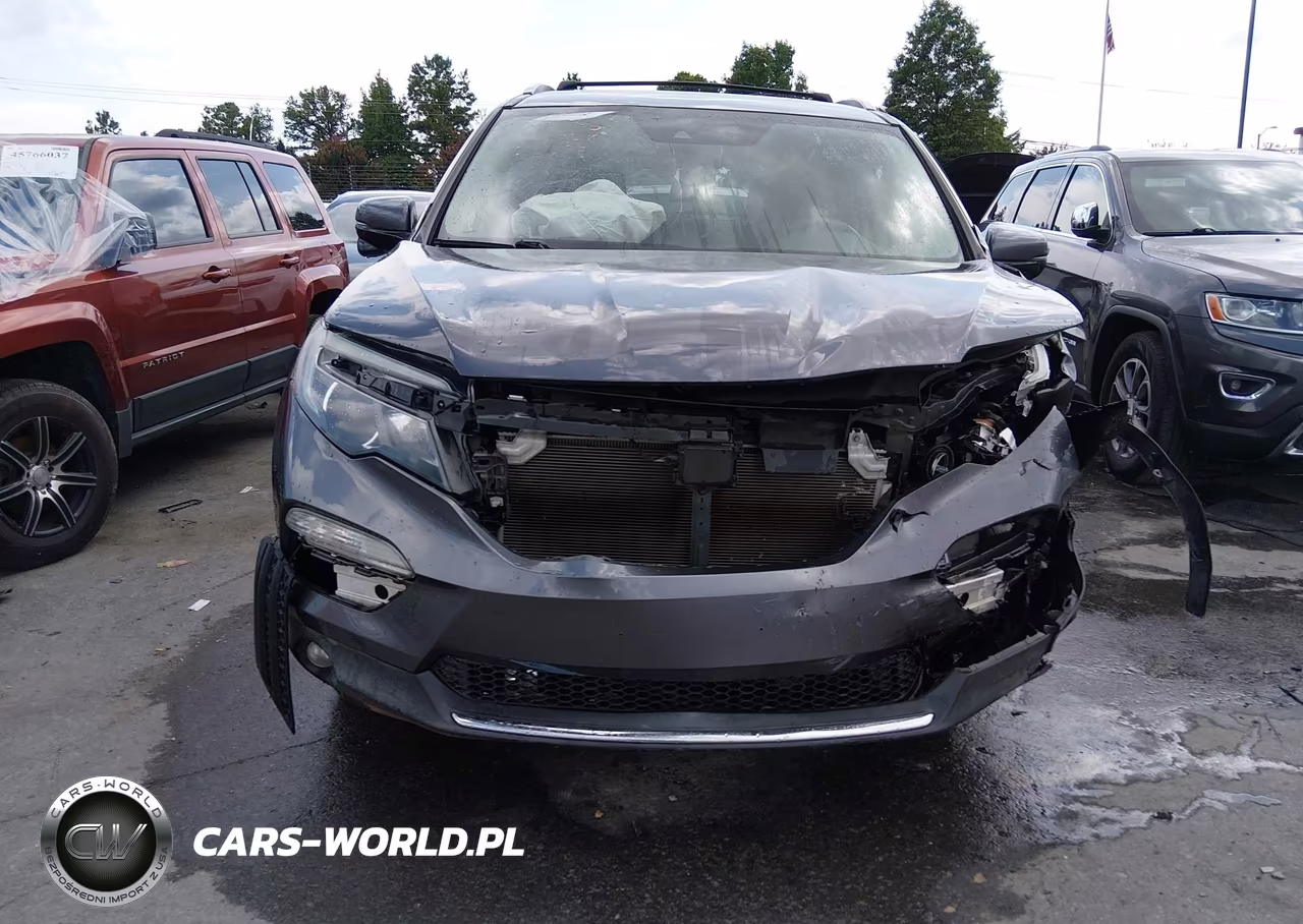 2017 Honda Pilot Touring VIN:5FNYF5H90HB039654 - 13