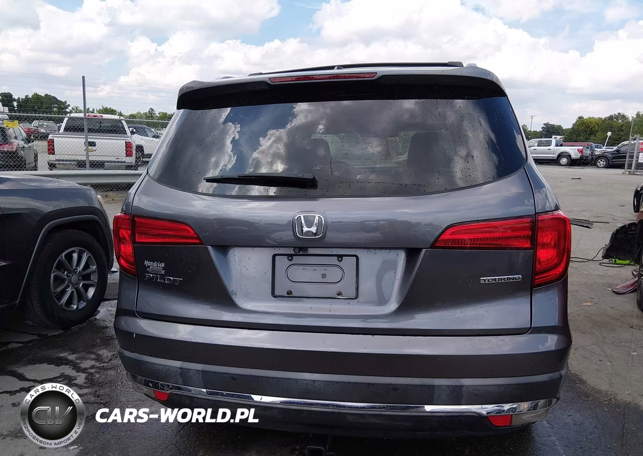 2017 Honda Pilot Touring VIN:5FNYF5H90HB039654 - 17