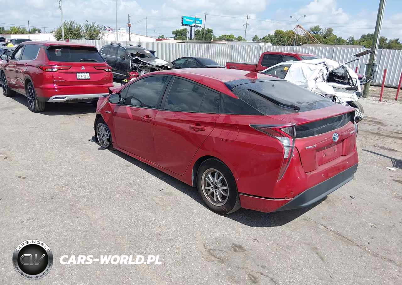 2018 Toyota Prius Four VIN:JTDKARFU5J3063910 - 3