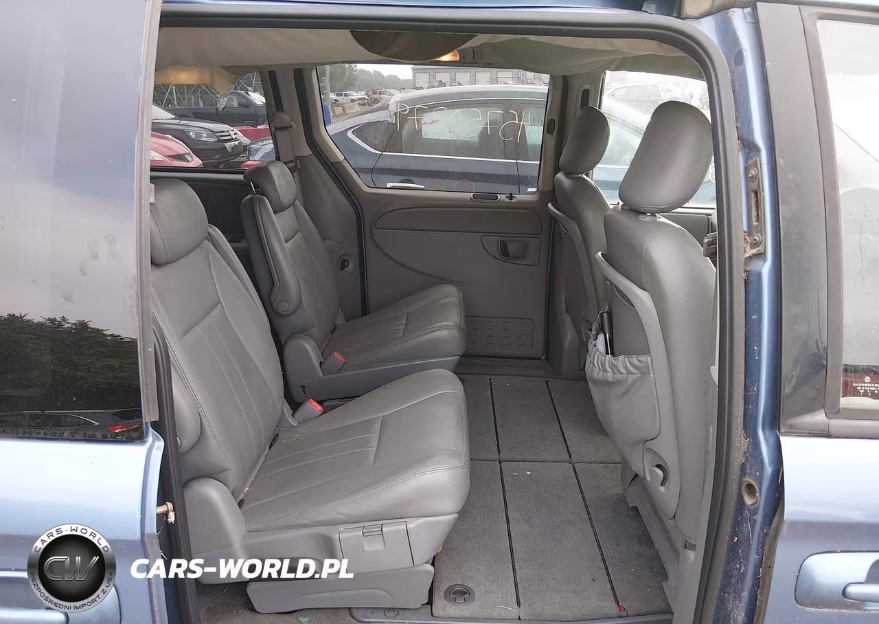 2007 Chrysler Town & Country Touring VIN:2A4GP54L37R134653 - 8