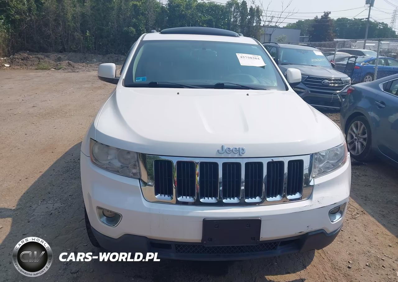 2013 Jeep Grand Cherokee Laredo VIN:1C4RJFAG4DC583633 - 12