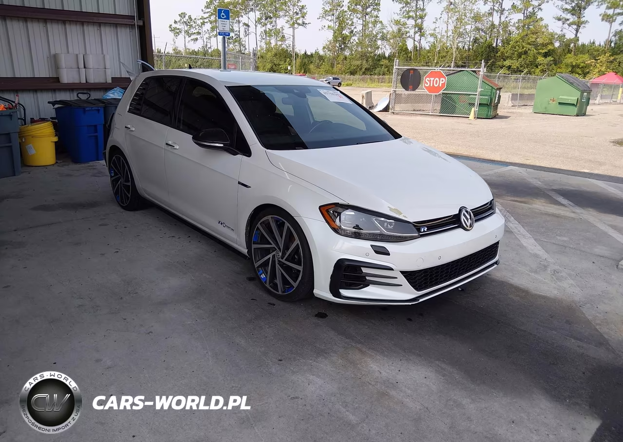2018 Volkswagen Golf R 2.0T W-Dcc Navigation