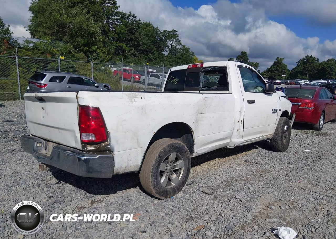 2015 Ram 1500 Tradesman VIN:3C6JR6DT2FG525123 - 4