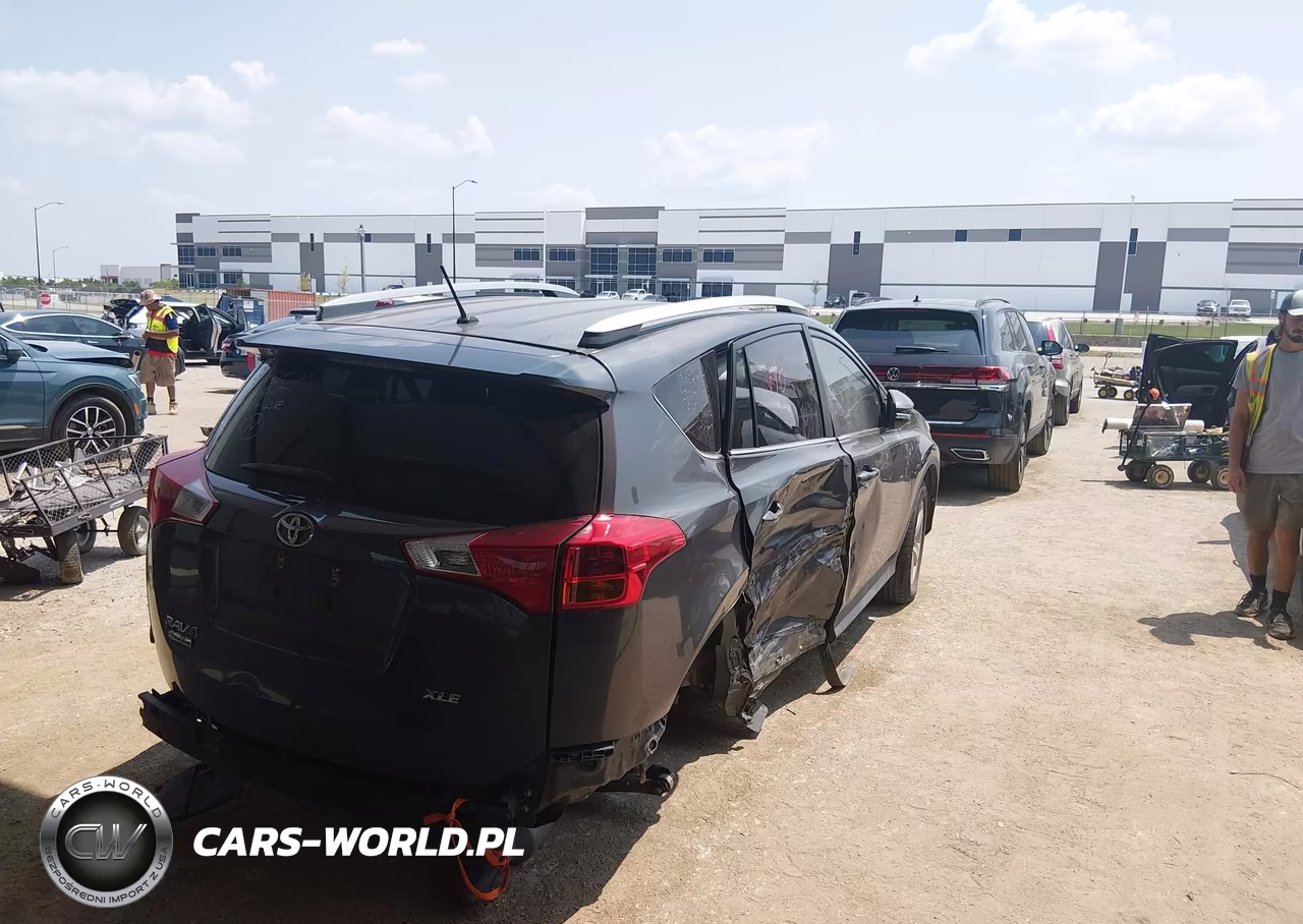 2013 Toyota Rav4 Xle VIN:2T3WFREV7DW044709 - 4