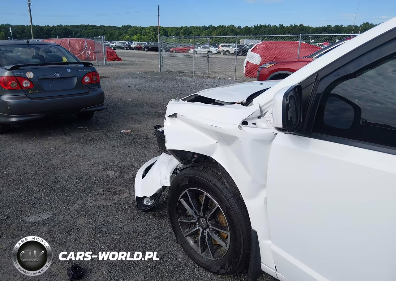 2018 Dodge Grand Caravan Se Plus VIN:2C4RDGBG4JR166575 - 6